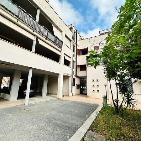 Relax Mariotti Apartment Фиумичино Екстериор снимка