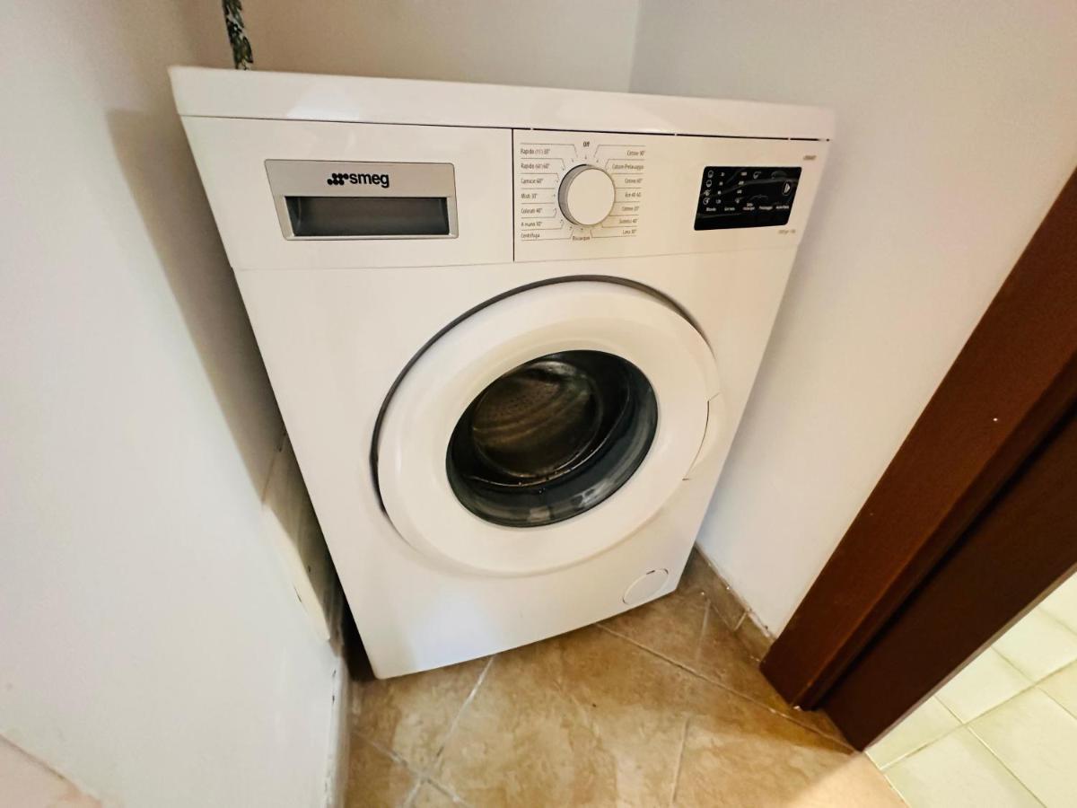 Relax Mariotti Apartment Фиумичино Екстериор снимка